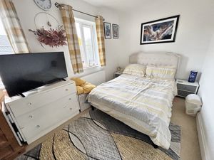 Bedroom- click for photo gallery